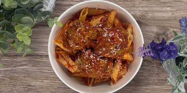 Pasta & Meatballs