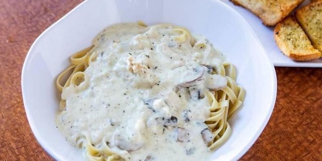 Chicken Fetuccine Alfredo