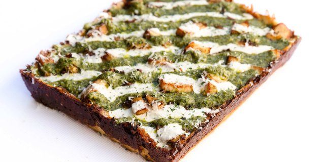 Pestoriffic Pizza