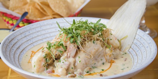 Tamal de Elote Con Camarones