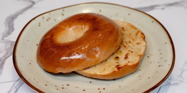 Bagel w/ Butter