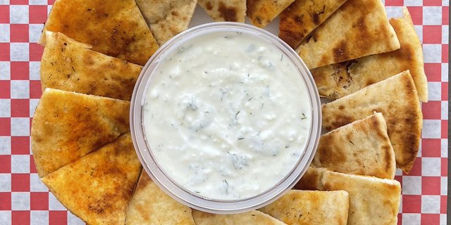 Tzatziki Sauce & Pita
