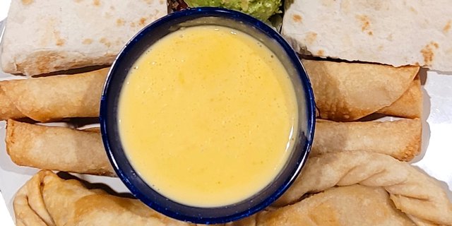 Pericos' Poco Botana