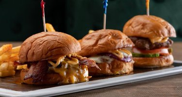 Bayshore Cafe & Lounge
