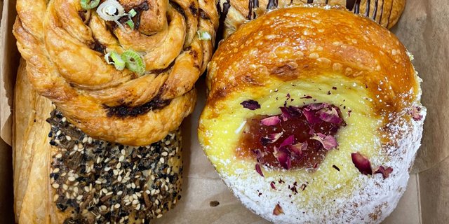 Sweet Pastry Box