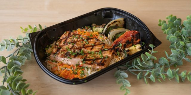 Grilled Salmon Boxed Lunch