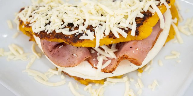 Ham & Cheese Chachapas