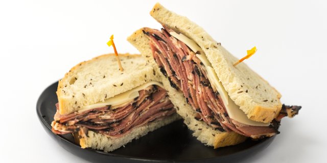 Rumanian Pastrami Sandwich