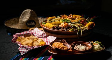 Los Compadres Mexican Grill
