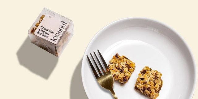 Chocolate Granola Bar Bites