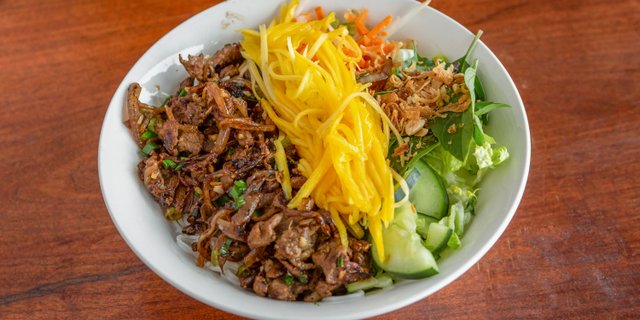 Wok-Seared Lamb Bún