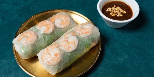 Surf n’ Turf Spring Rolls