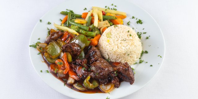 Tri-Colored Pepper Steak