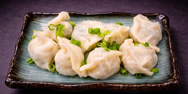 Boiled Pork & Cabbage Dumplings