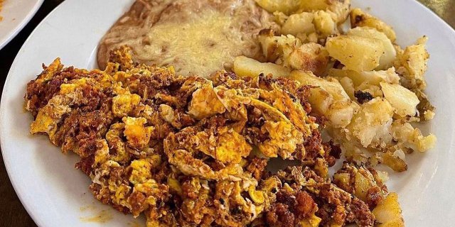 Huevos Con Chorizo