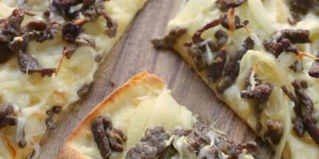 Cheesesteak Flatbread