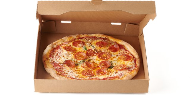 Gluten-Free Pepperoni Pizza