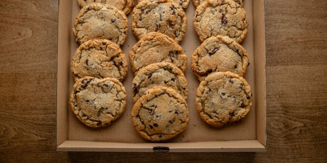 Baker's Dozen Chocolate Chip Cookies