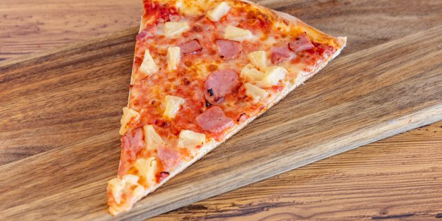 Hawaiian Pizza