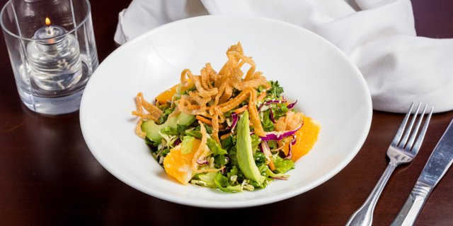 Individual Bangkok Asian Salad