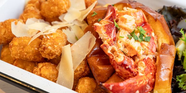 Lobster Roll Brown Bag Lunch