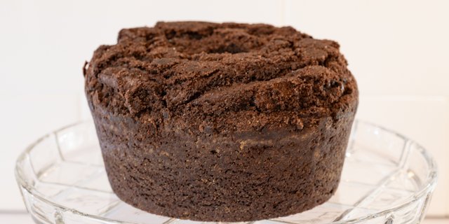 Chocolate Crumb Ring Cake