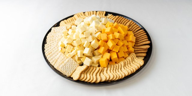 Cheese n’ Cracker Platter