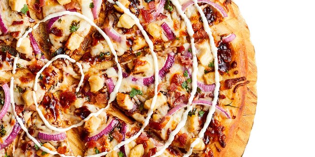 Large BBQ Chicken Bacon Ranch Pizza