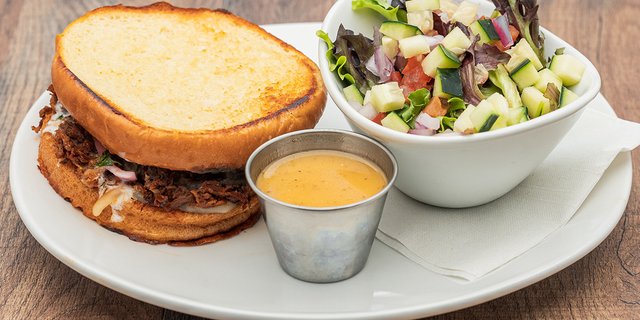 Birria Beef Sandwich Bundle