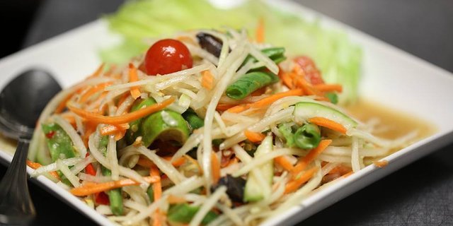 Individual Papaya Salad