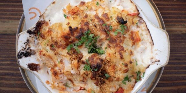 Lobster Mac & Cheese Tray