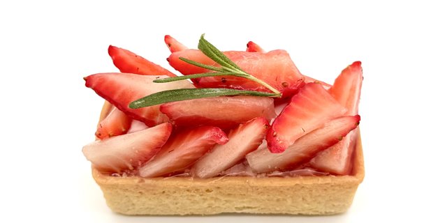Strawberry Creme Tart