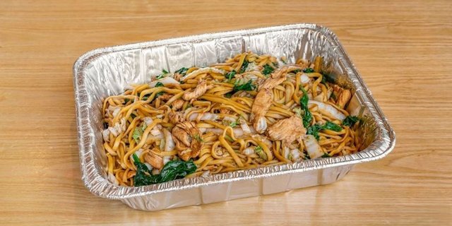 Chicken Stir-Fry Noodle Tray