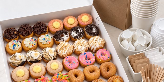 Mini Donut & Coffee Meeting Package