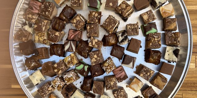 100-Piece Bite Sized Fudge Platter