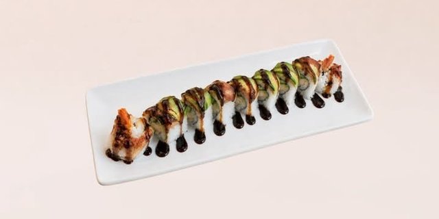 Dragon Roll (8 Pcs)