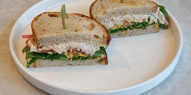 Tuna Sandwich