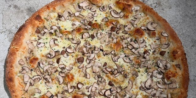 Mushroom Pizza