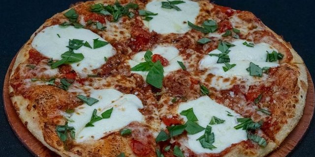 12" Margarita Pizza