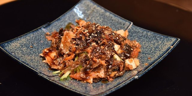 Salmon Skin Salad
