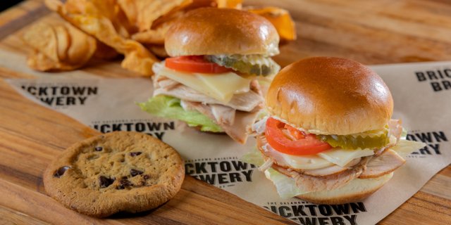 Turkey & Swiss Slider Boxed Lunch