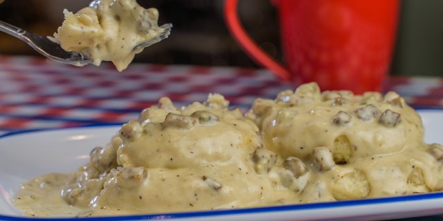 Biscuits & Sausage Gravy Tray