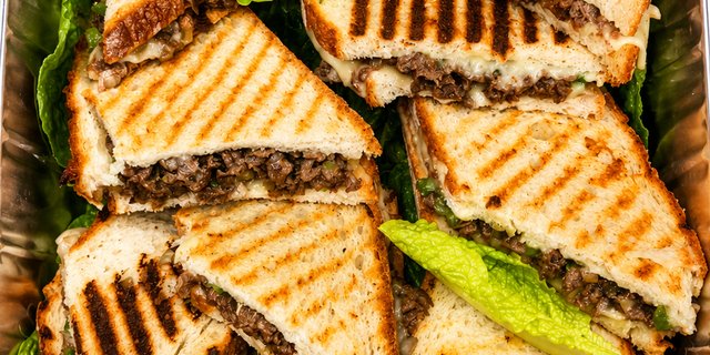 Cheesesteak Panini Platter