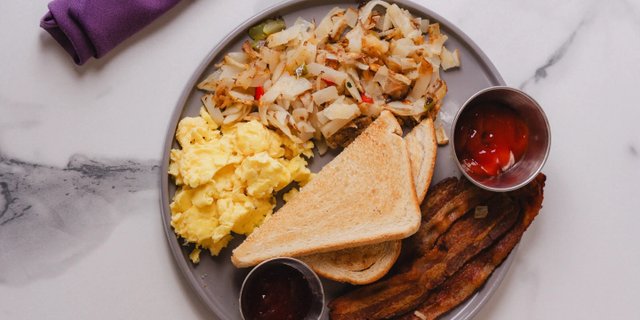 Carlos' Big Breakfast Plate