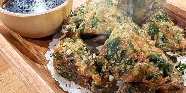 Fried Chive Cakes