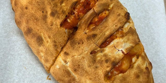 Mozarella Calzone
