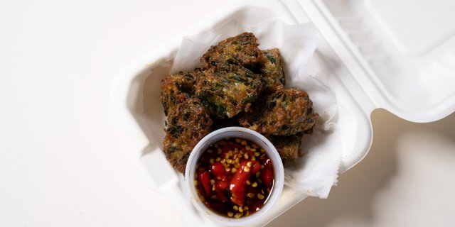 Crispy Chives Cake