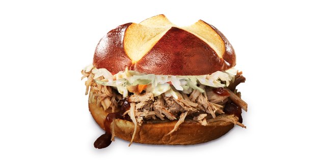 Pulled Pork Sandwich w/ Slaw