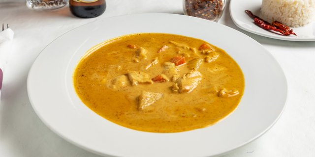 Yellow Chicken Curry