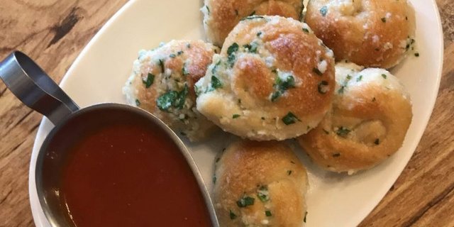 Garlic Knots Tray
